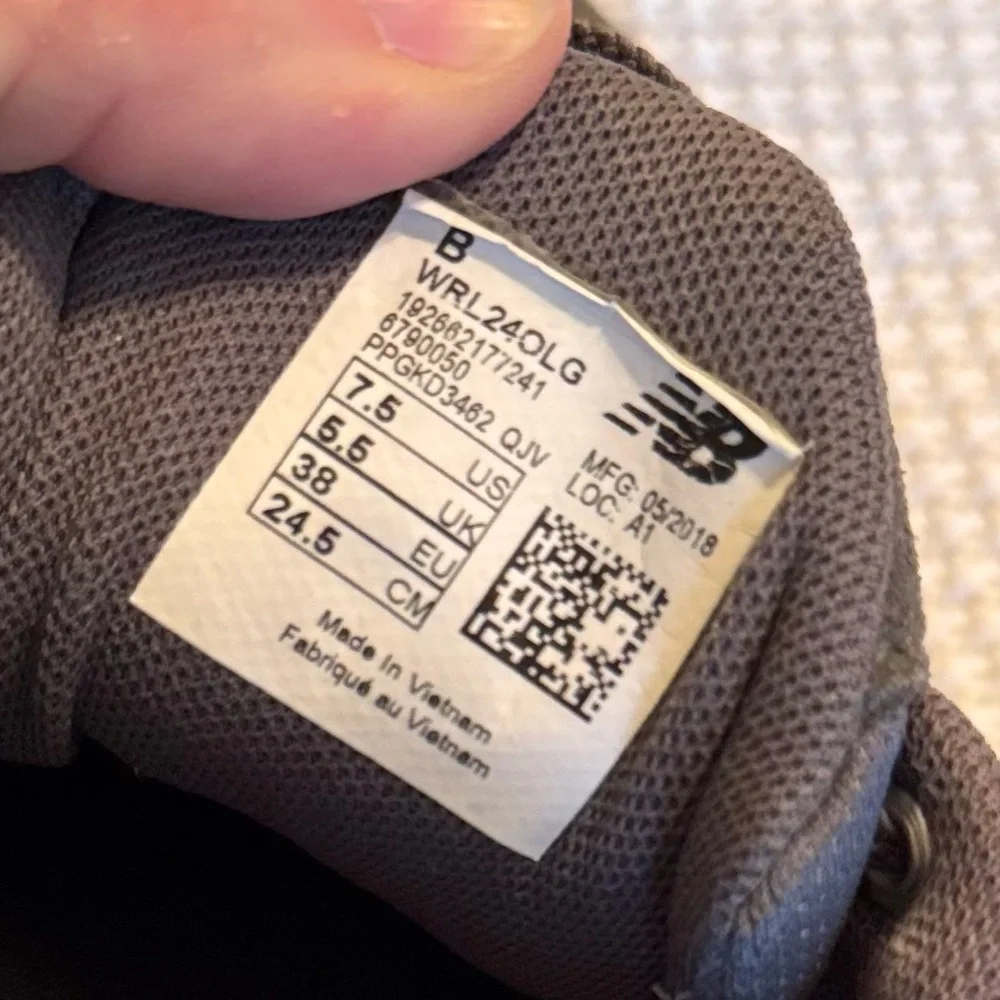 NEW BALANCE 24 Dark Grey & Silver Athletic Running Tennis Shoes Women’s Sneakers - Picture 8 of 10